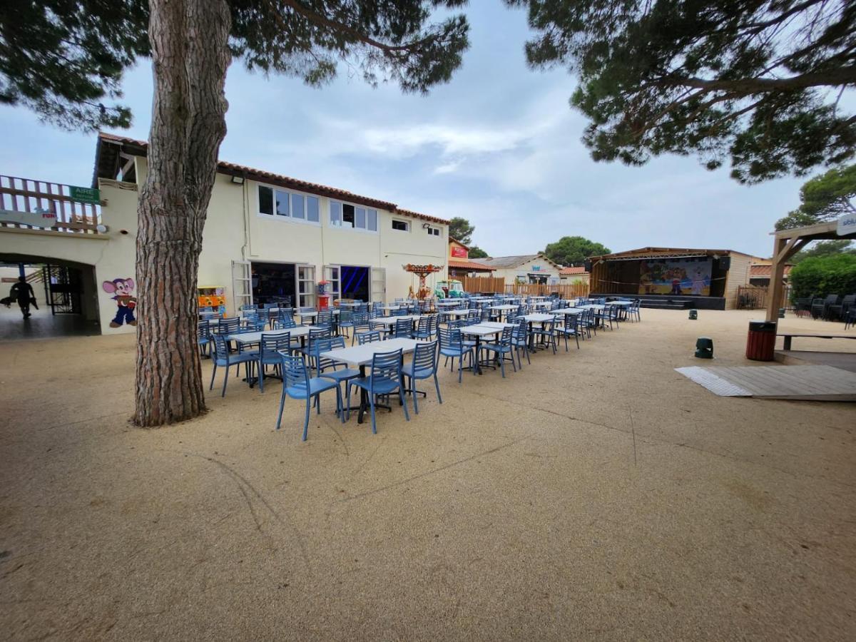 Muriel Le Mar Estang Canet-en-Roussillon Exterior foto