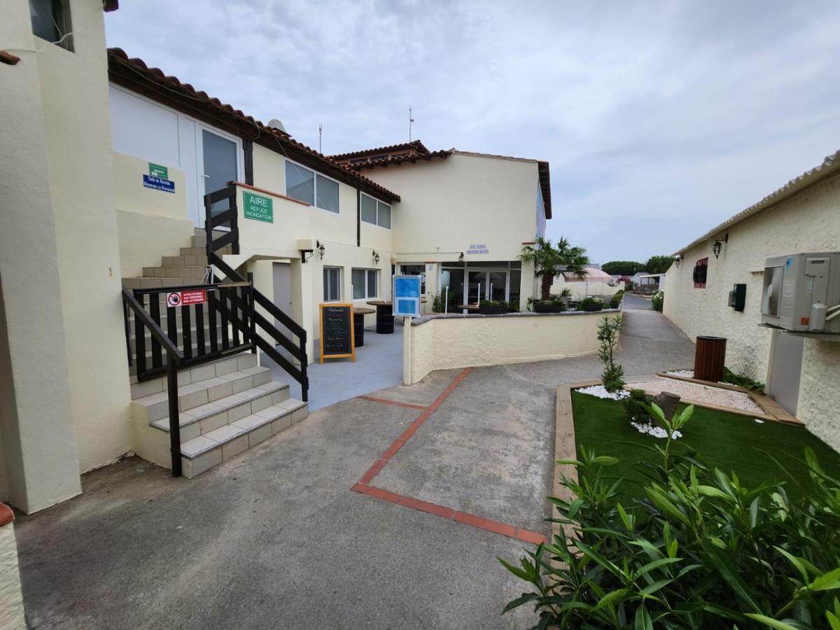 Muriel Le Mar Estang Canet-en-Roussillon Exterior foto